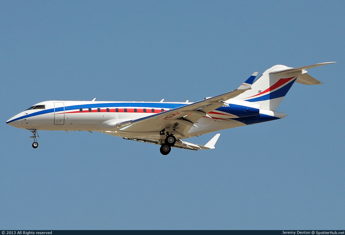 Photo of VT-JSK - Bombardier Global 5000 operated by Private