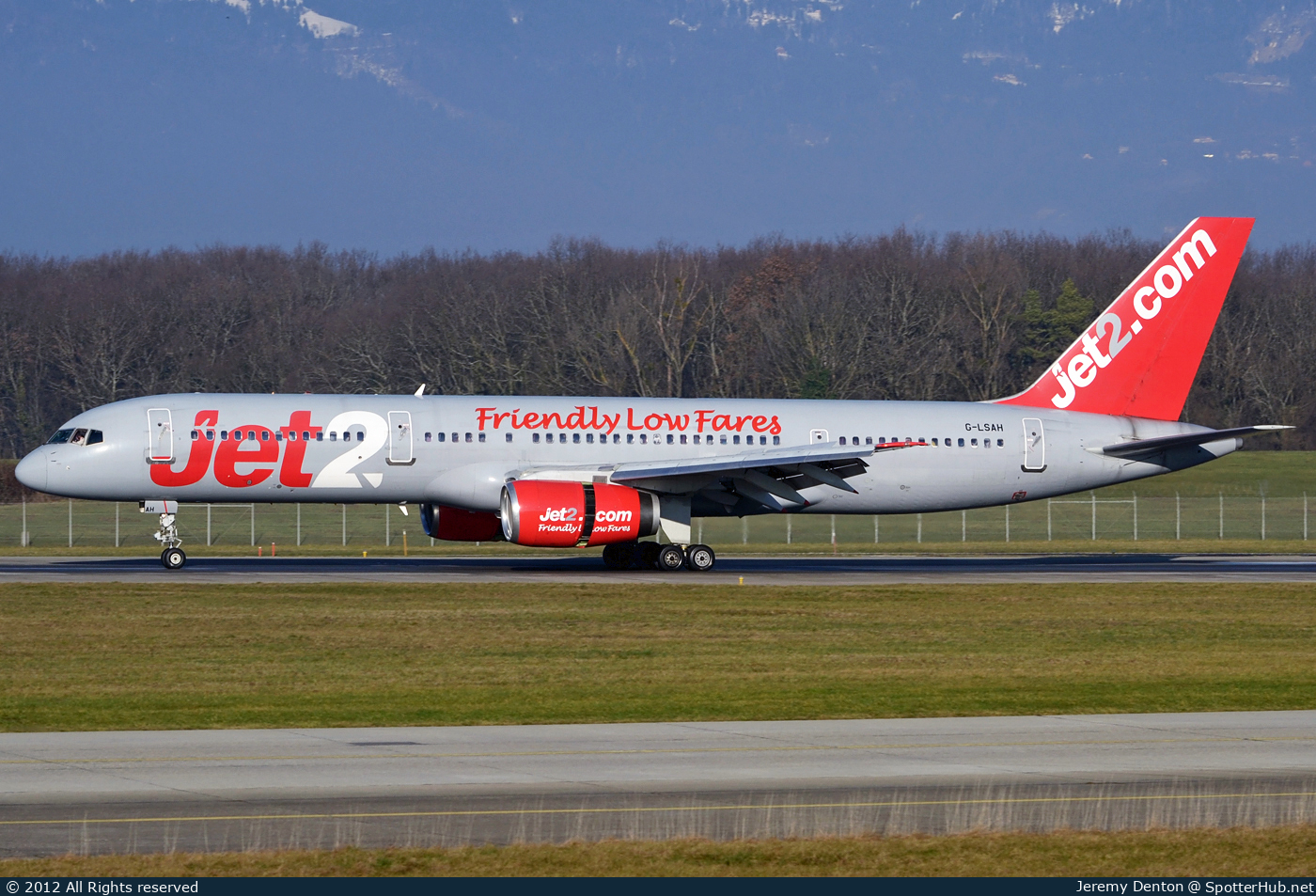 Photo of G-LSAH - Boeing 757-21B operated by Jet2