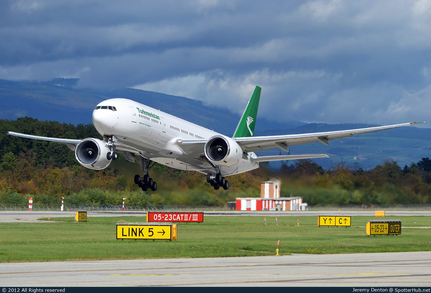 Photo of EZ-A777 - Boeing 777-22K(LR) operated by Government of Turkmenistan