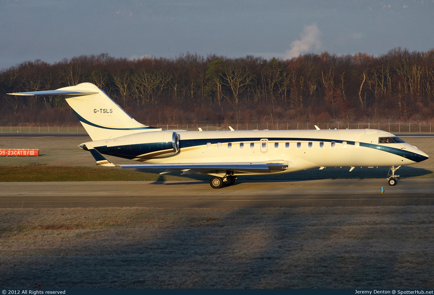 Photo of G-TSLS - Bombardier Global 5000 operated by TAG Aviation UK