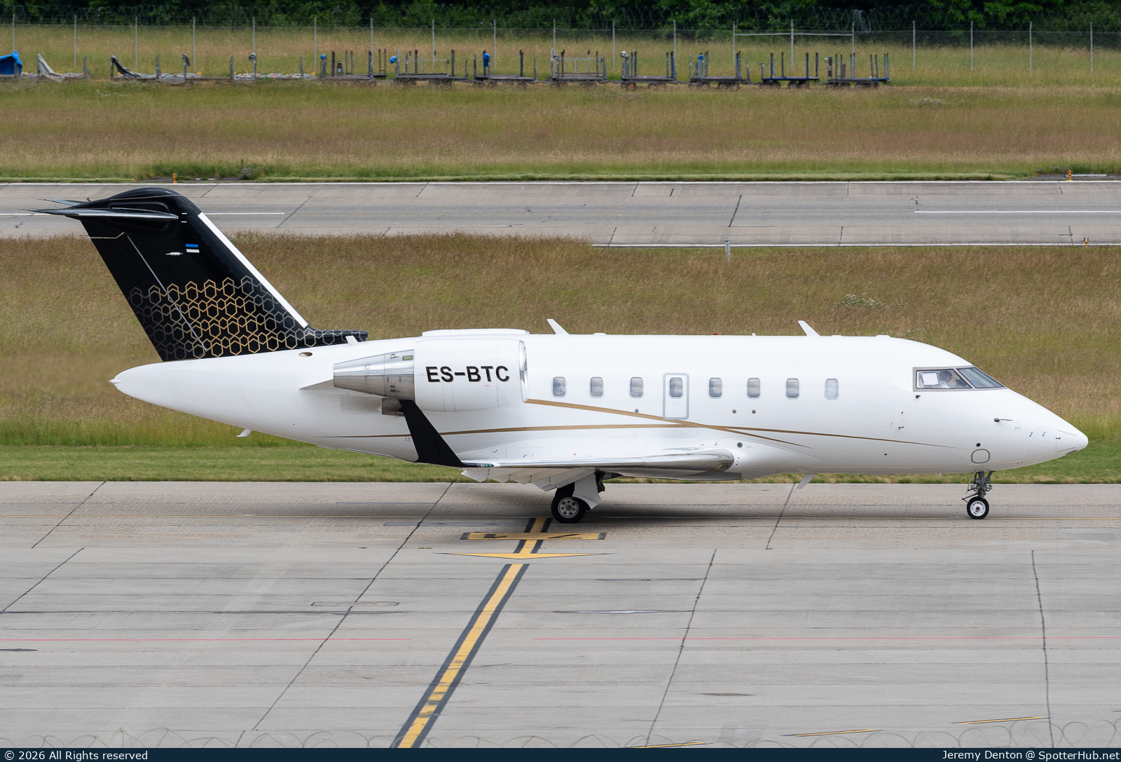 Photo of ES-BTC - Bombardier Challenger 605 operated by Panaviatic