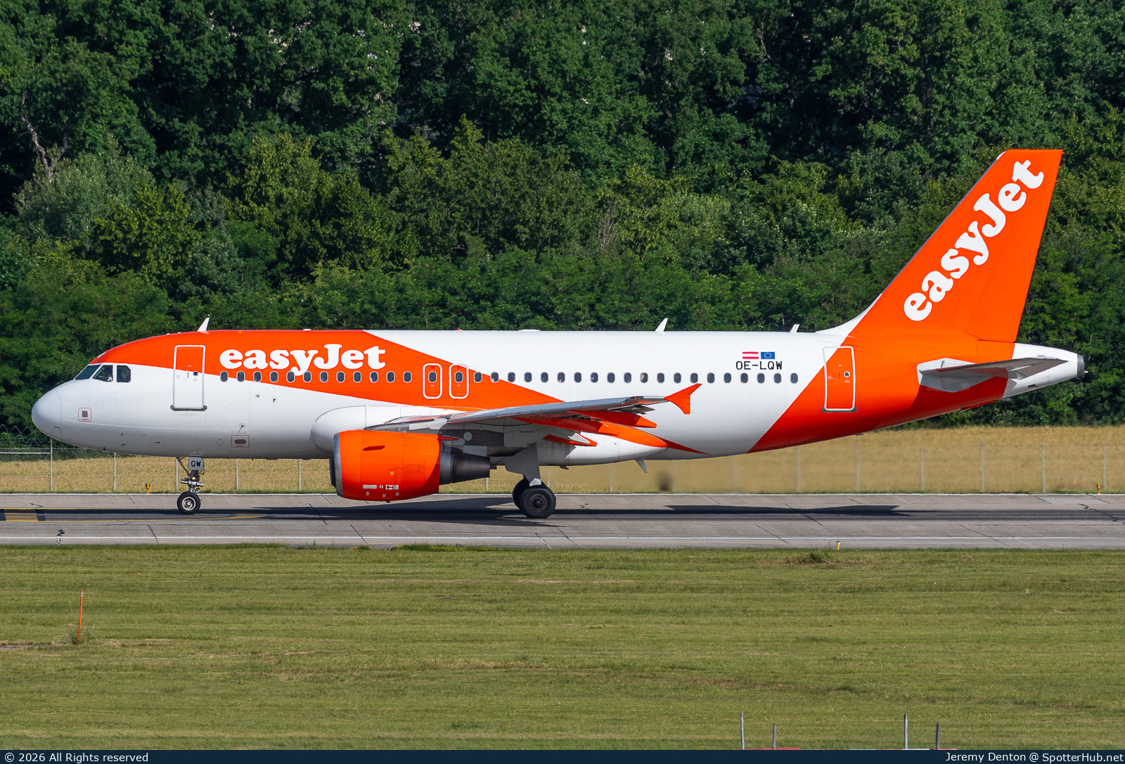 Photo of OE-LQW - Airbus A319-111 operated by easyJet Europe