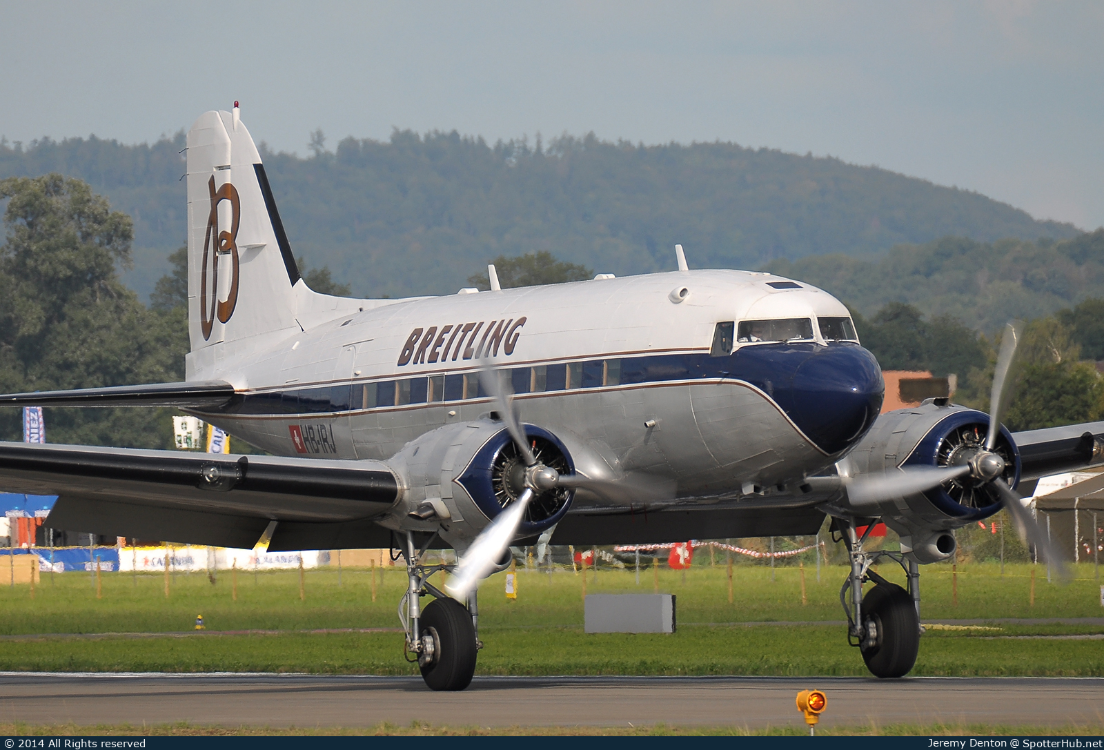 Photo of HB-IRJ - Douglas DC-3A operated by Super Constellation Flyers Association