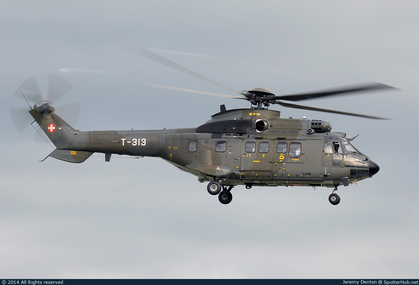Photo of T-313 - Aérospatiale AS332M1 Super Puma operated by Swiss Air Force