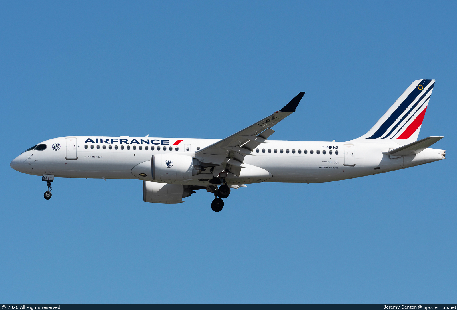 Photo of F-HPNS - Airbus A220-300 operated by Air France