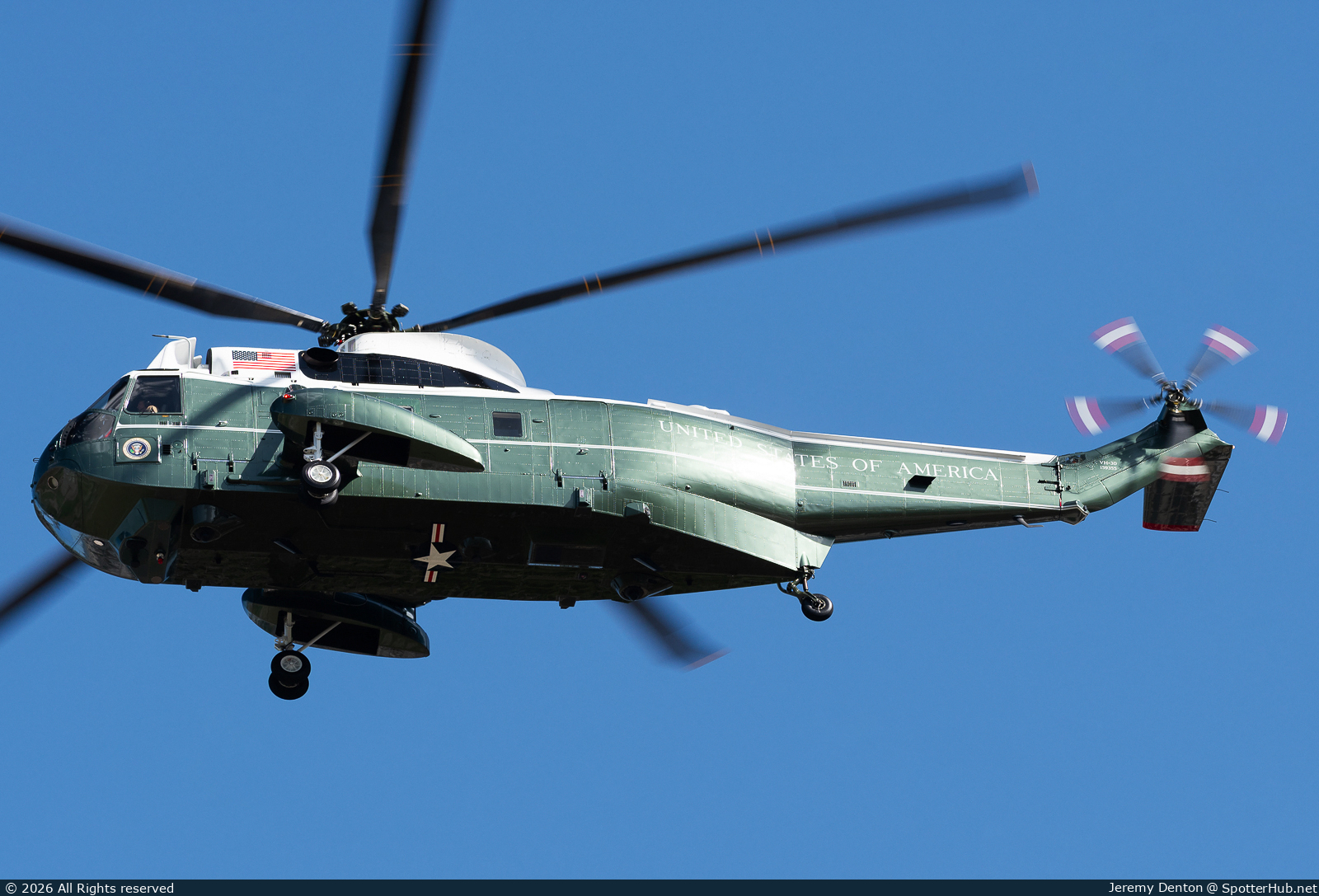 Photo of 159355 - Sikorsky VH-3D Sea King operated by US Marine Corps