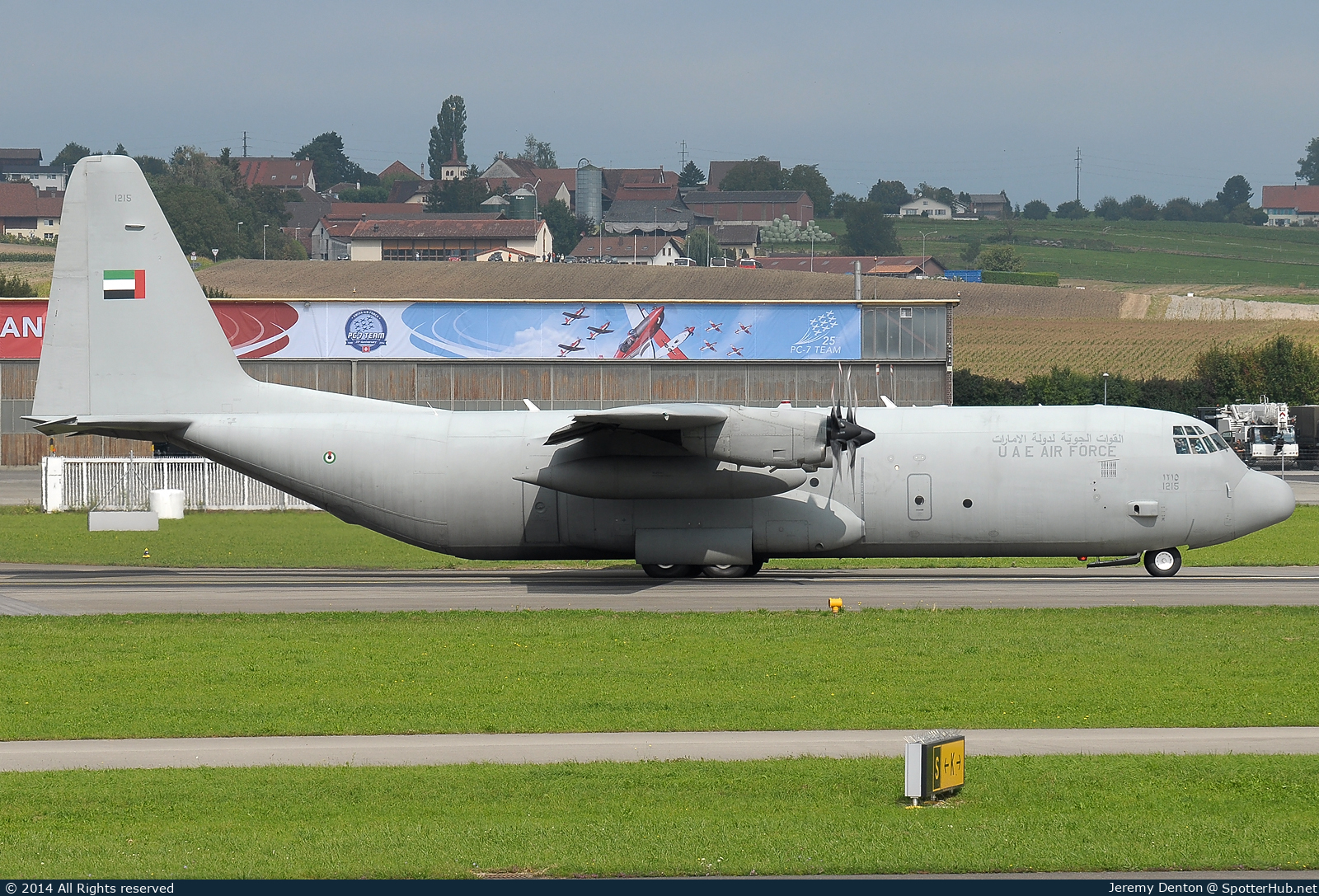 Photo of 1215 - Lockheed L-100-30 Hercules operated by United Arab Emirates Air Force