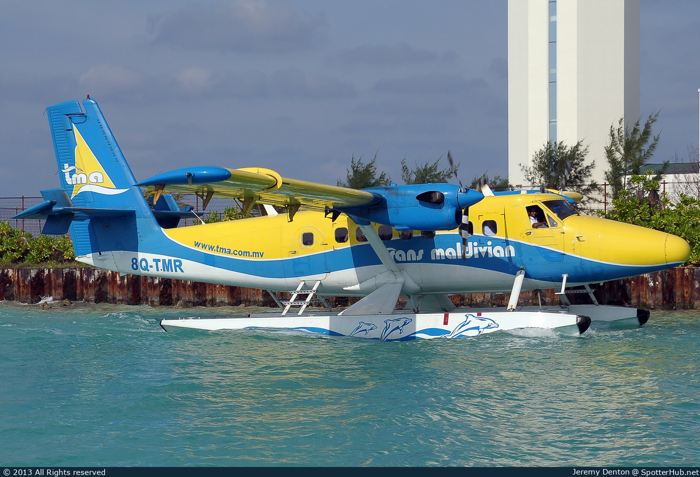 Photo of 8Q-TMR - De Havilland Canada DHC-6-300 Twin Otter operated by Trans Maldivian Airways