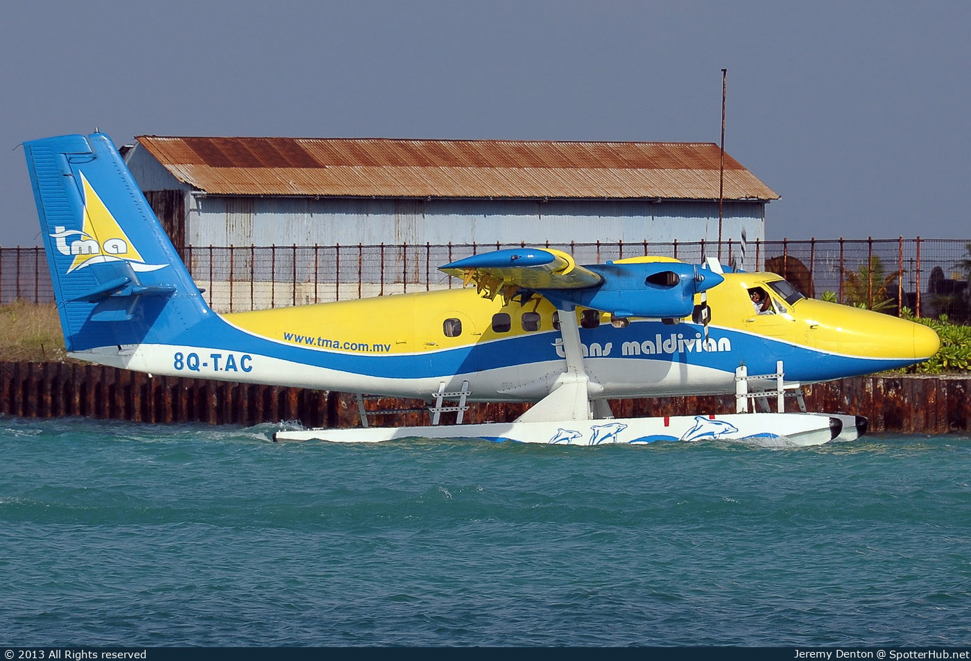 Photo of 8Q-TAC - De Havilland Canada DHC-6-300 Twin Otter operated by Trans Maldivian Airways