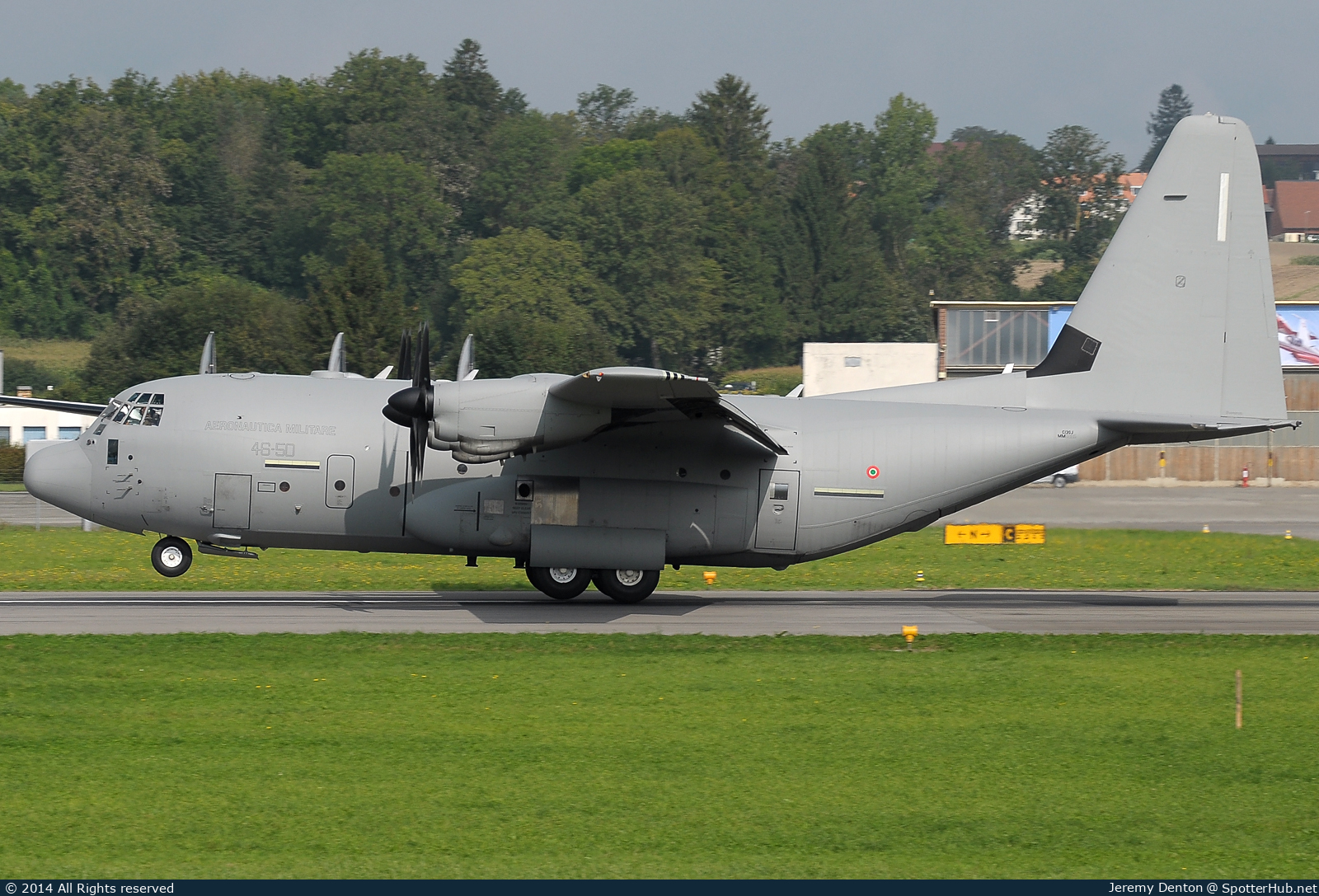 Photo of MM62185 - Lockheed Martin C-130J Super Hercules operated by Italian Air Force
