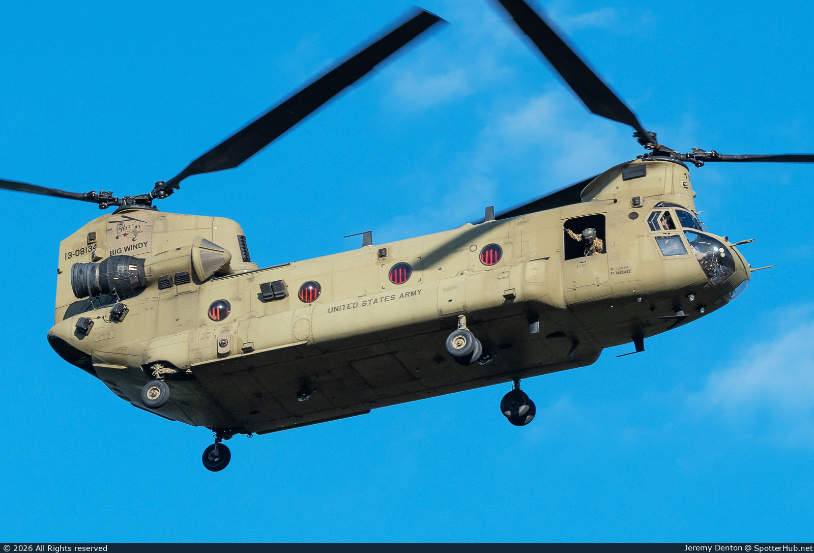 Photo of 13-08134 - Boeing Vertol CH-47F Chinook operated by US Army