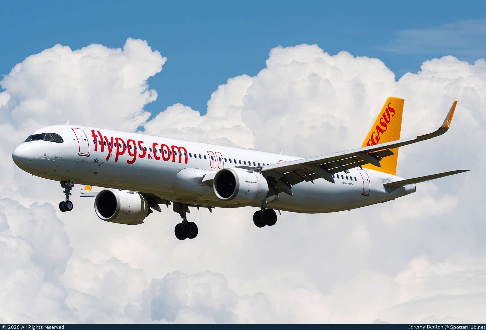 Photo of TC-RBK - Airbus A321-251NX operated by Pegasus Airlines