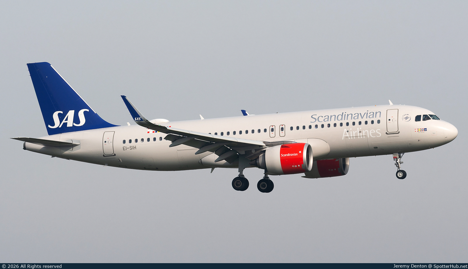 Photo of EI-SIH - Airbus A320-251N operated by SAS Connect