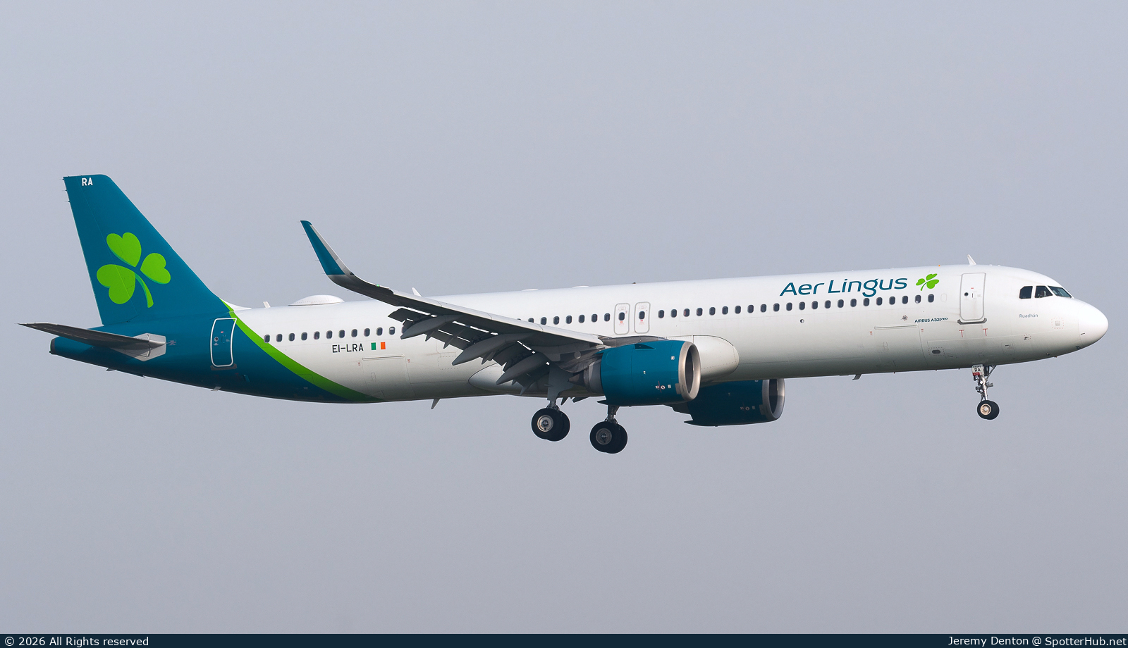 Photo of EI-LRA - Airbus A321-253NX operated by Aer Lingus