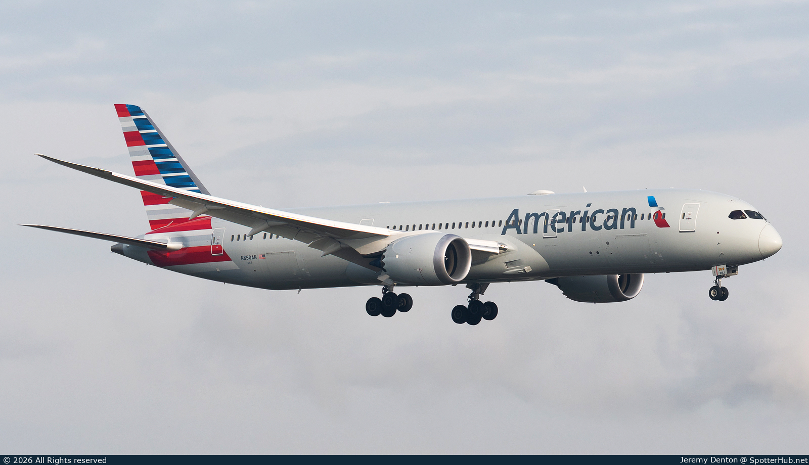 Photo of N850AN - Boeing 787-9 Dreamliner operated by American Airlines