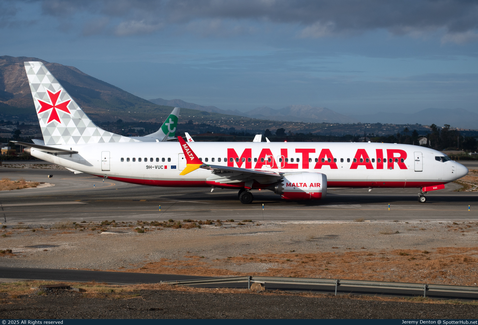 Photo of 9H-VUC - Boeing 737 MAX 8-200 operated by Malta Air