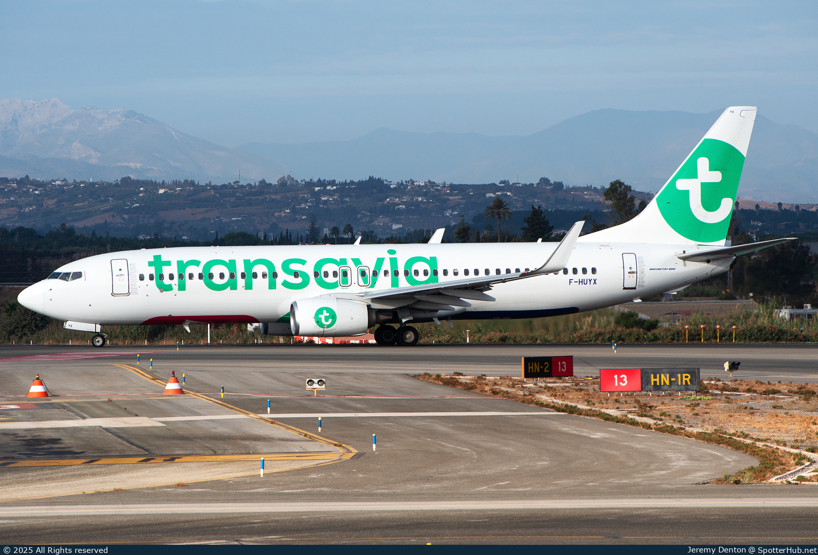 Photo of F-HUYX - Boeing 737-8GP operated by Transavia France