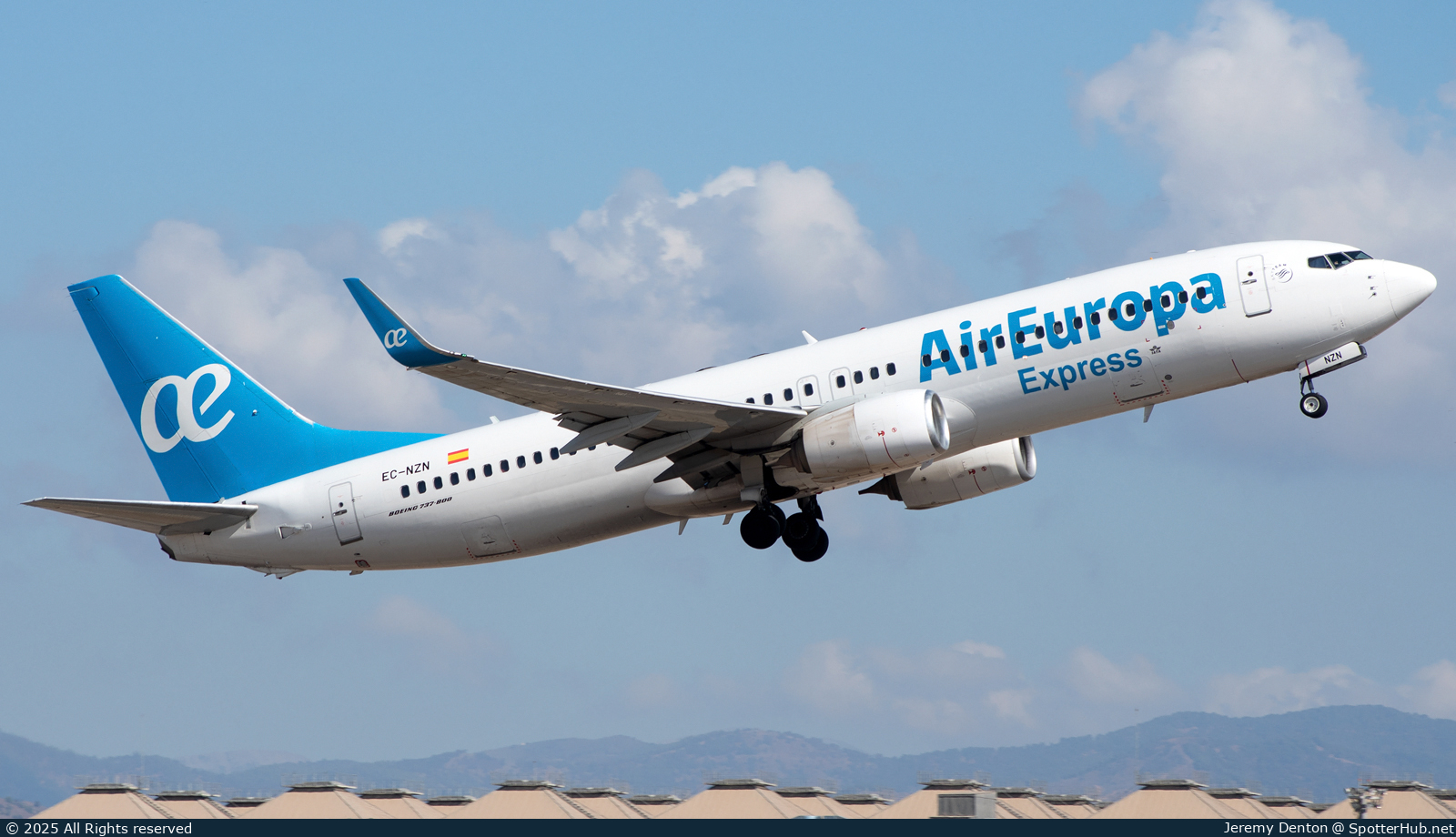 Photo of EC-NZN - Boeing 737-8KN operated by Air Europa Express (opb Aeronova)