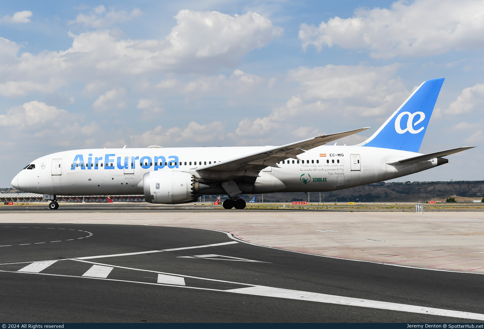 Photo of EC-MIG - Boeing 787-8 Dreamliner operated by Air Europa