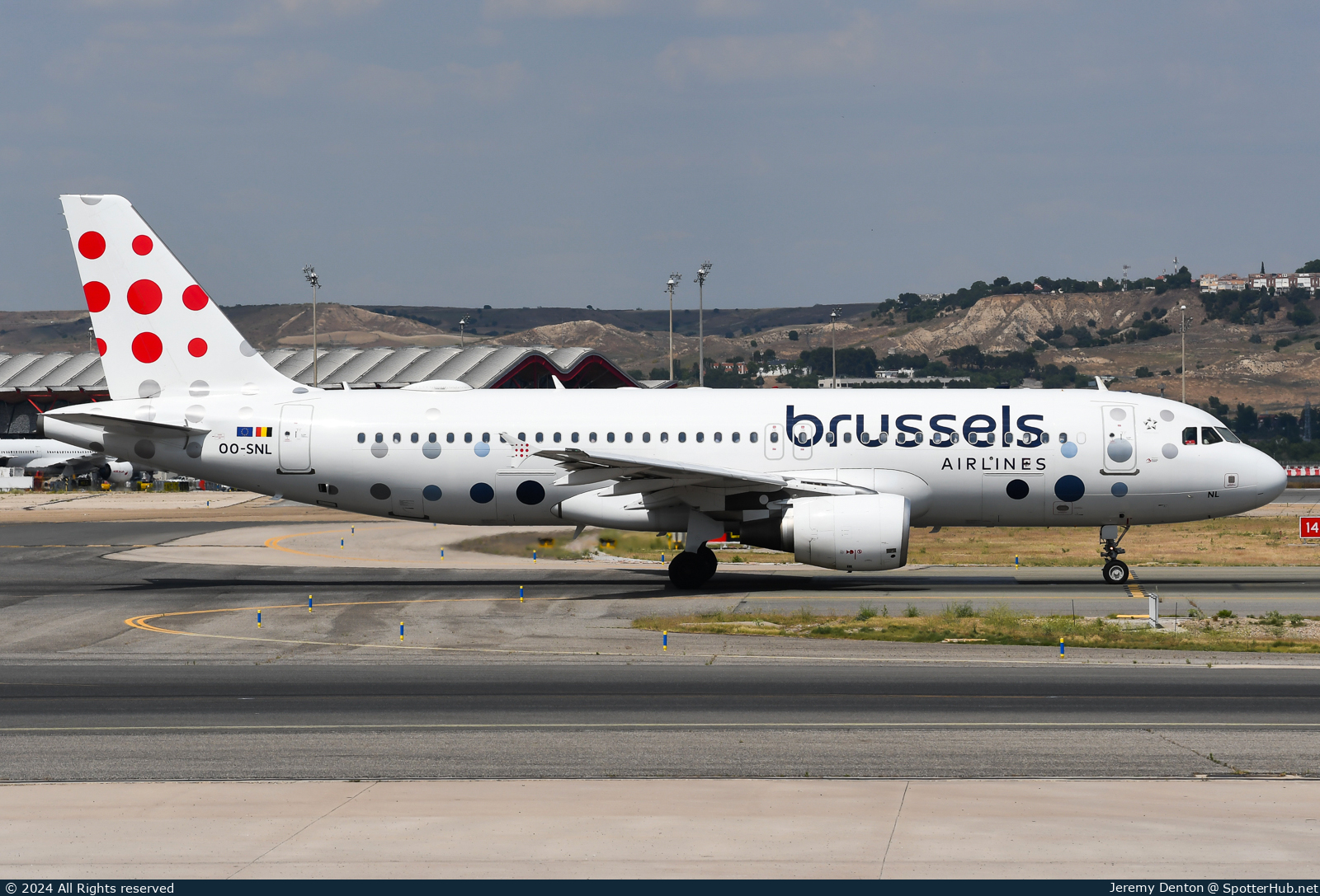 Photo of OO-SNL - Airbus A320-214 operated by Brussels Airlines