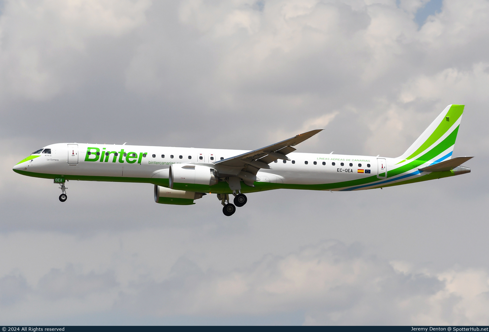 Photo of EC-OEA - Embraer ERJ-195-E2 operated by Binter Canarias (opb Binter Airlines)