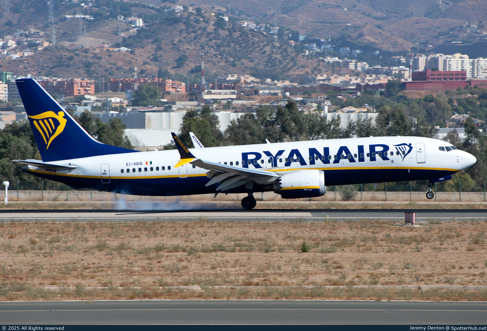 Photo of EI-HGG - Boeing 737 MAX 8-200 operated by Ryanair