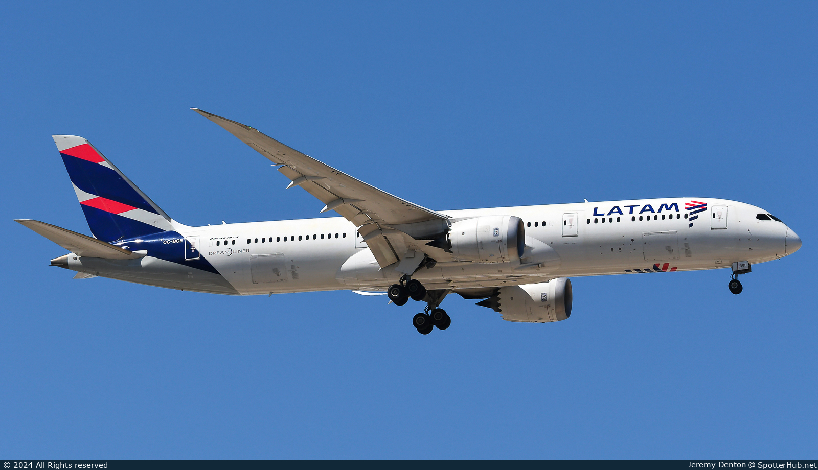 Photo of CC-BGE - Boeing 787-9 Dreamliner operated by LATAM Airlines