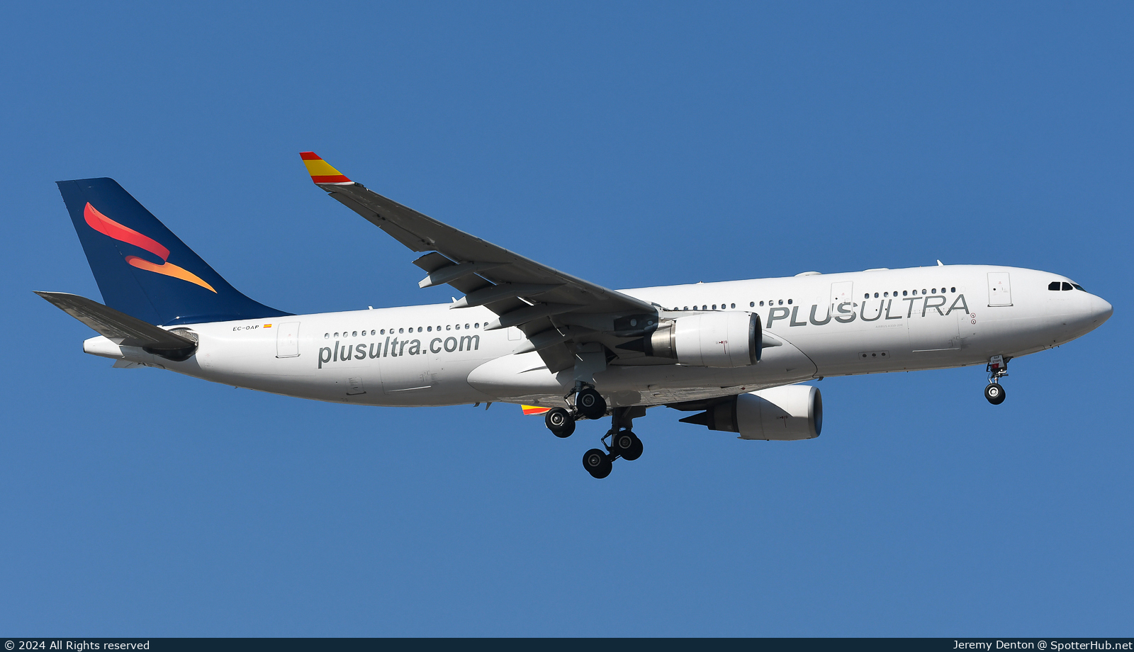 Photo of EC-OAP - Airbus A330-203 operated by Plus Ultra Líneas Aéreas