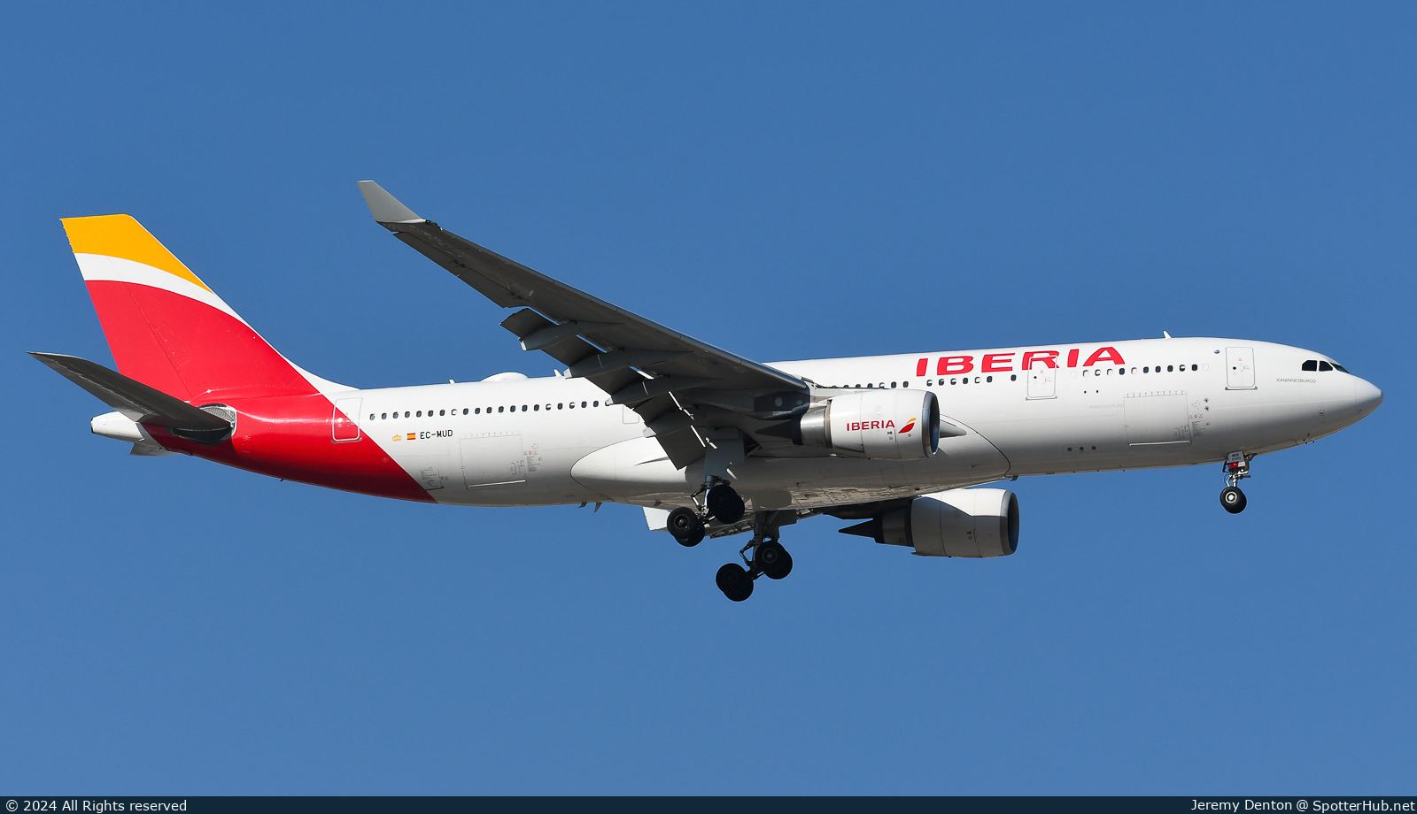 Photo of EC-MUD - Airbus A330-202 operated by Iberia
