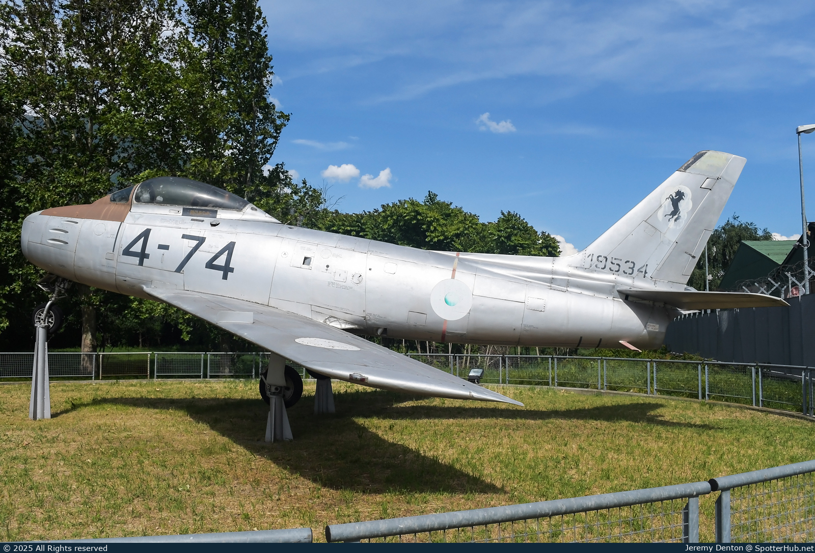 Photo of MM19534 - North American F-86E(M) Sabre operated by Italian Air Force