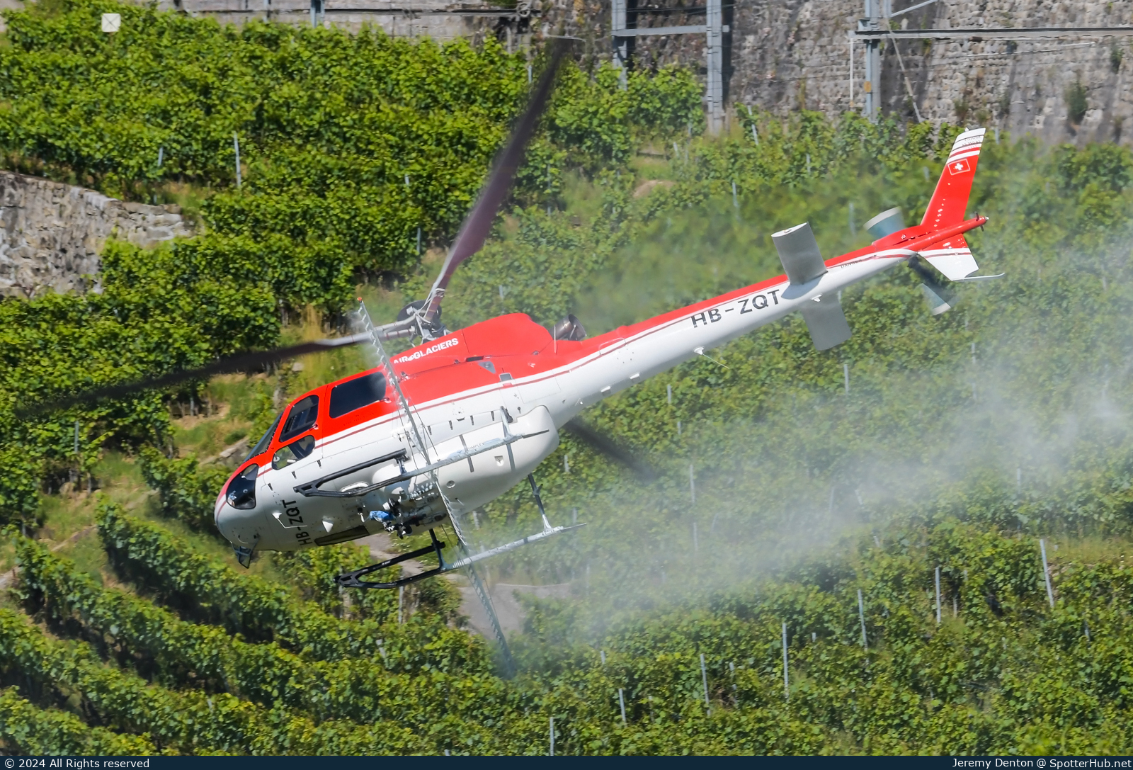 Photo of HB-ZQT - Aérospatiale AS350B2 Écureuil operated by Air Glaciers