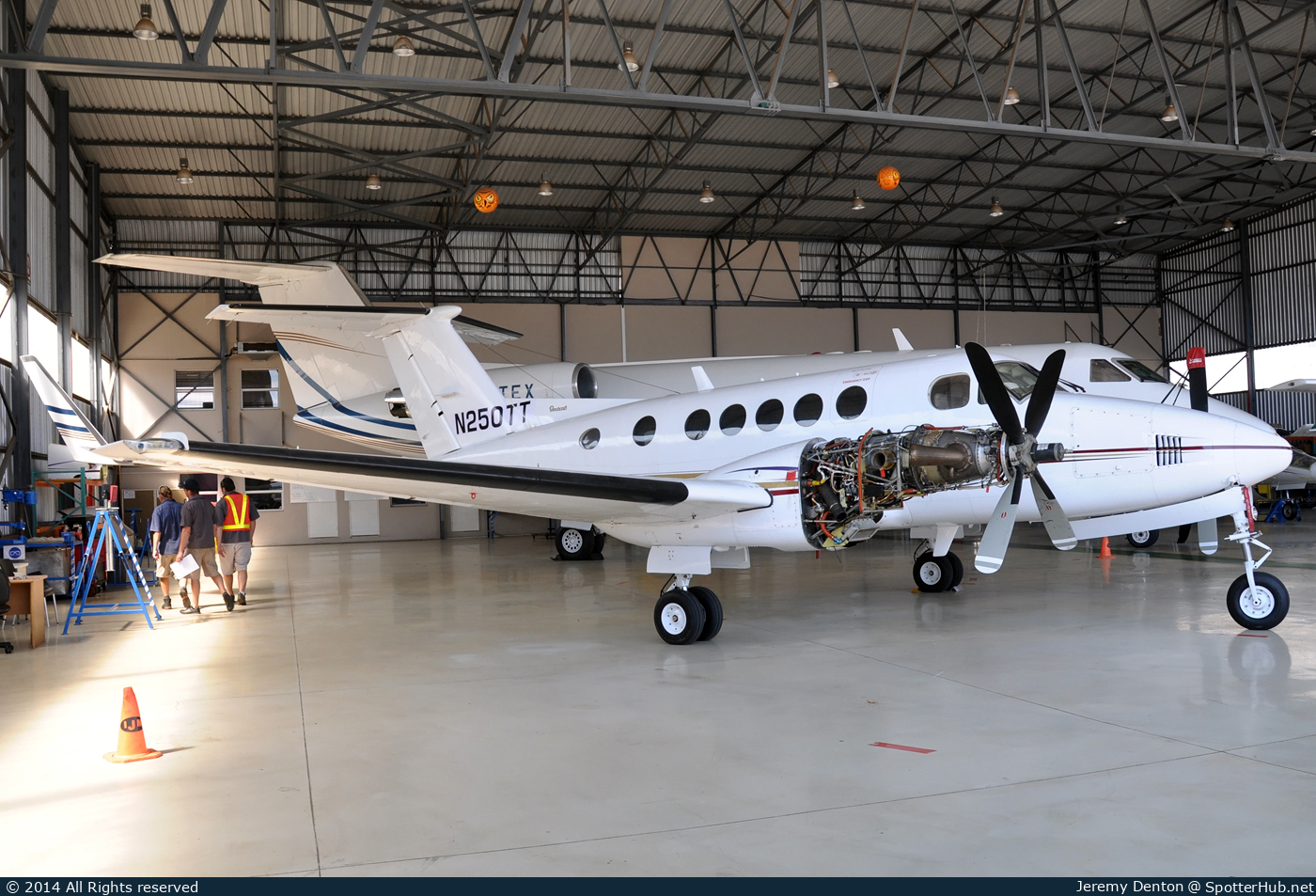 Photo of N250TT - Beechcraft B200 Super King Air operated by Private
