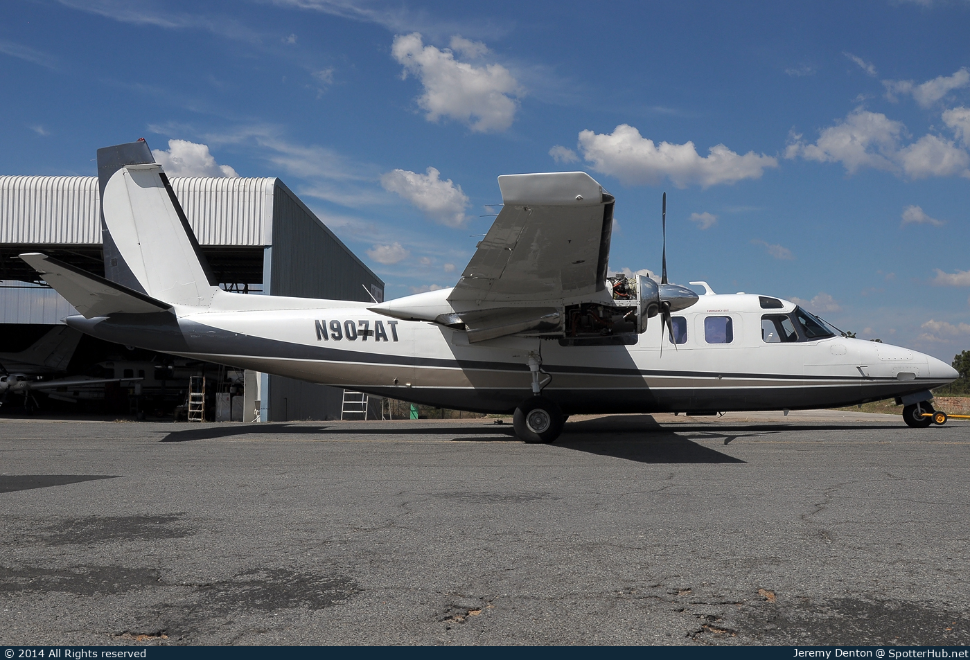 Photo of N907AT - Rockwell Commander 690A operated by Private