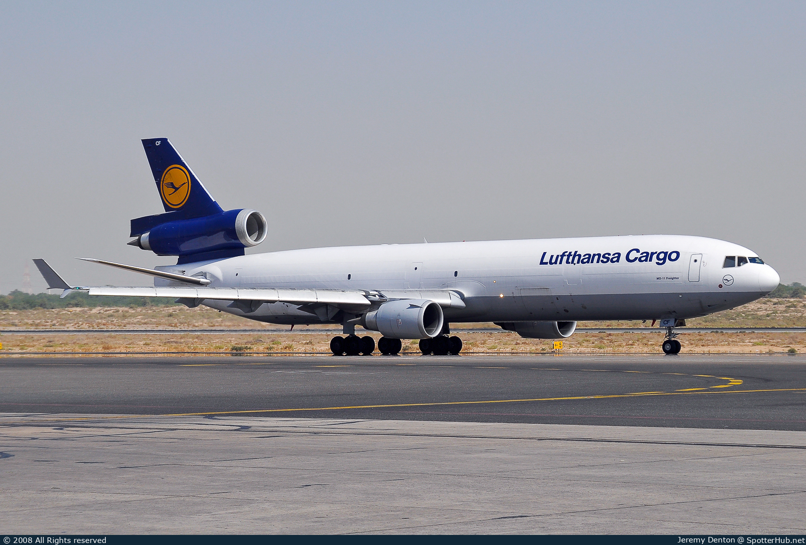 Photo of D-ALCF - McDonnell Douglas MD-11(F) operated by Lufthansa Cargo