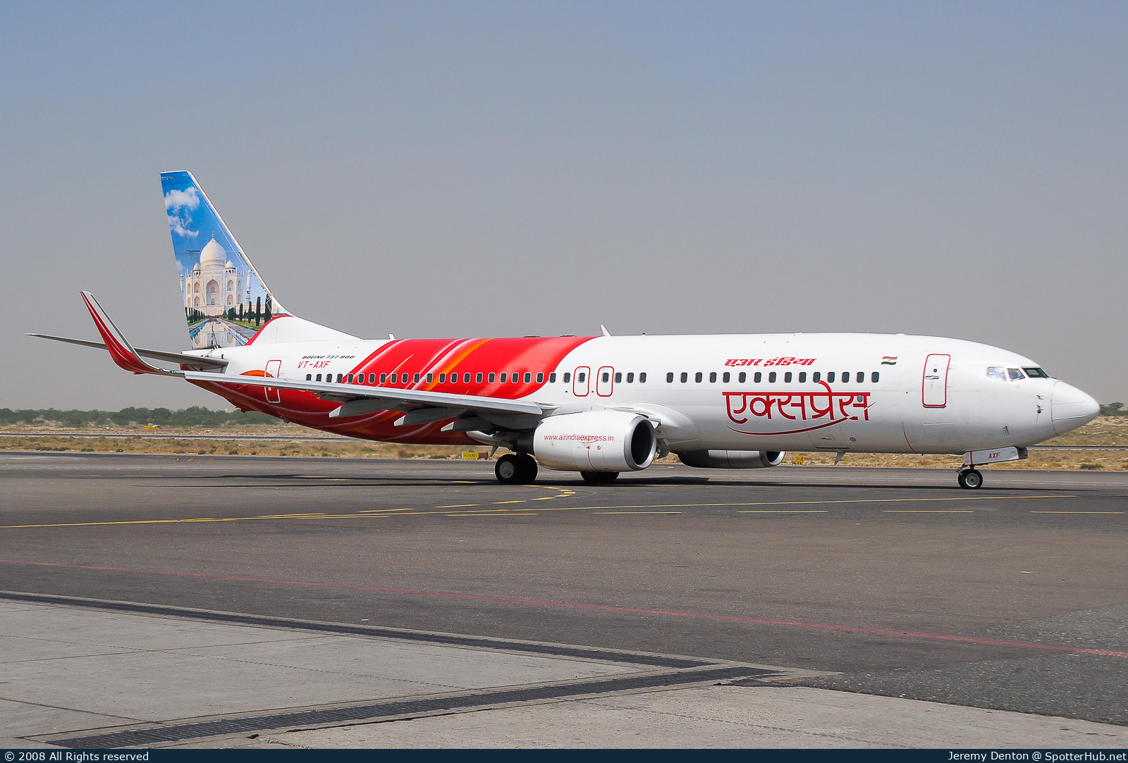 Photo of VT-AXF - Boeing 737-8Q8 operated by Air India Express