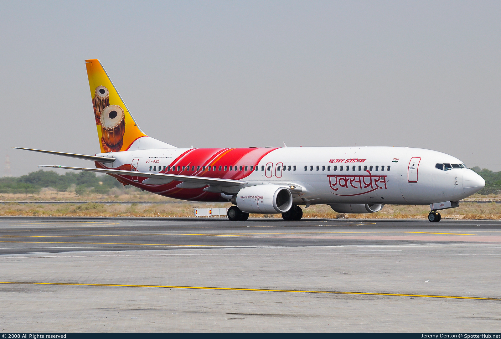 Photo of VT-AXC - Boeing 737-8BK operated by Air India Express