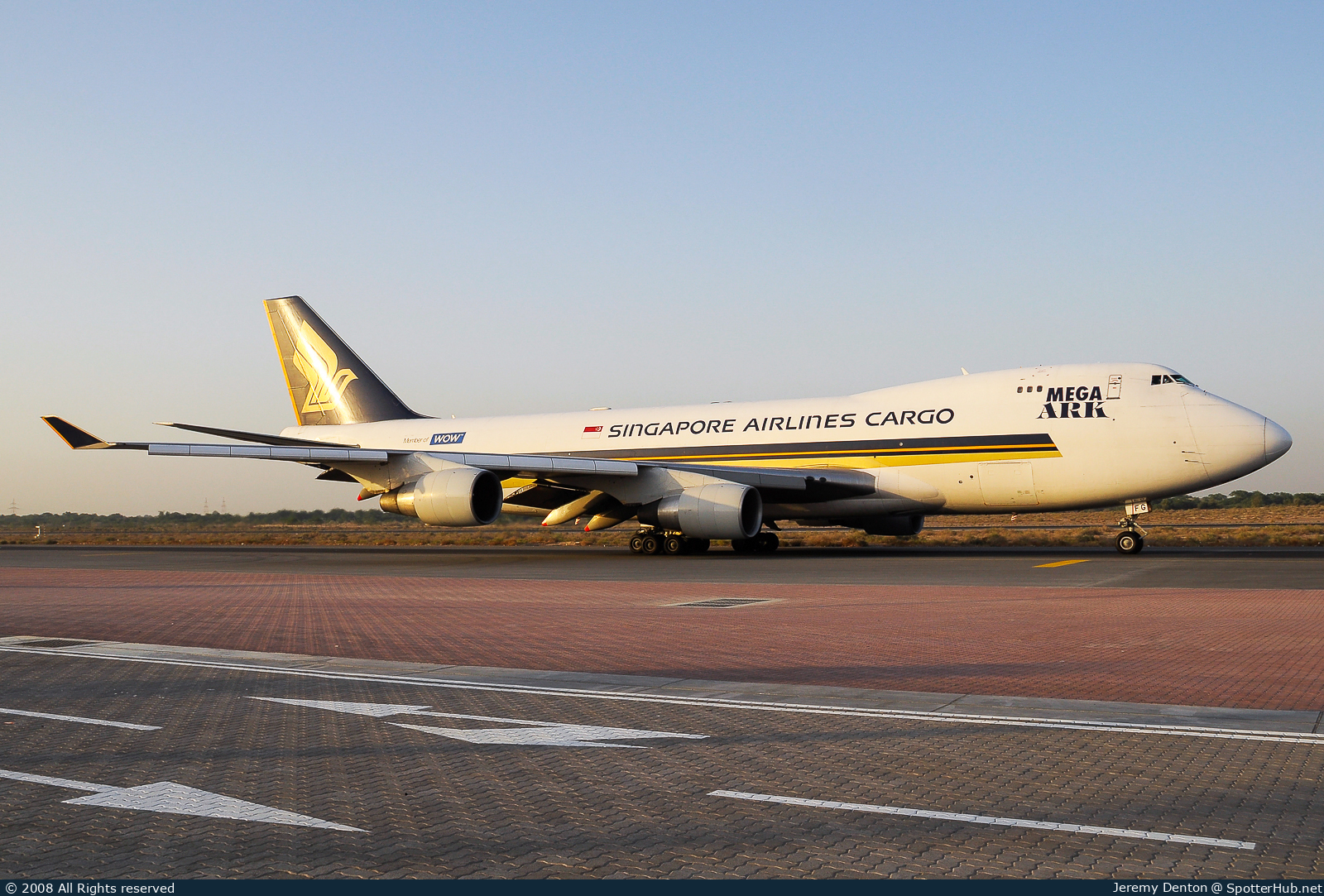 Photo of 9V-SFG - Boeing 747-412F operated by Singapore Airlines Cargo