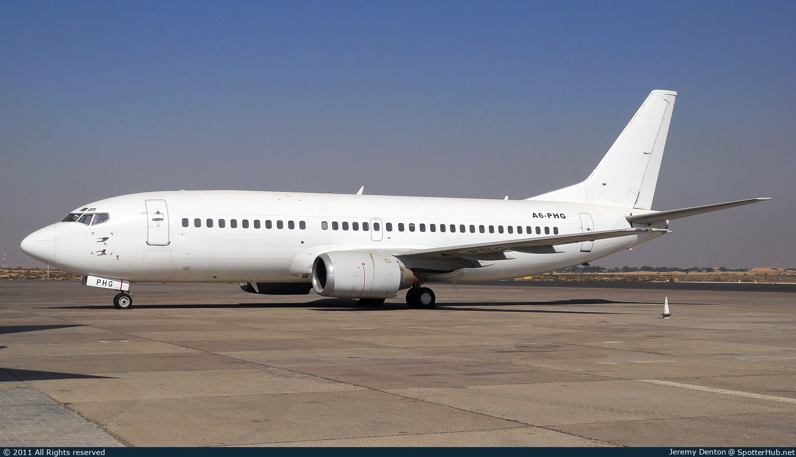 Photo of A6-PHG - Boeing 737-3Q8 operated by AVE.com