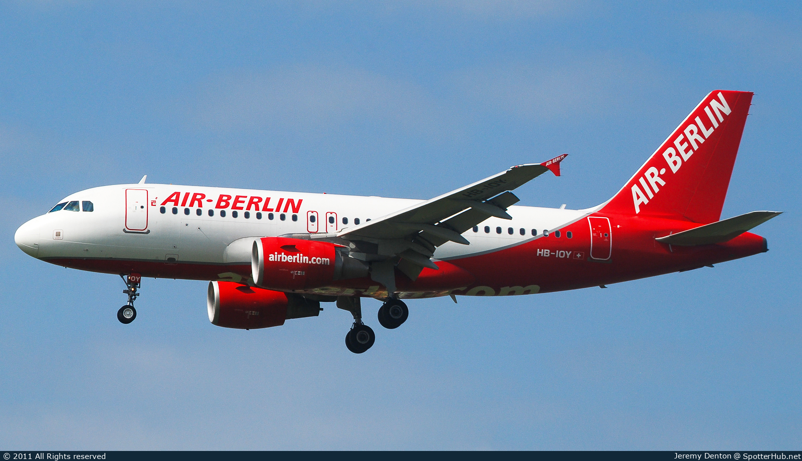 Photo of HB-IOY - Airbus A319-111 operated by Air Berlin (opb Belair Airlines)