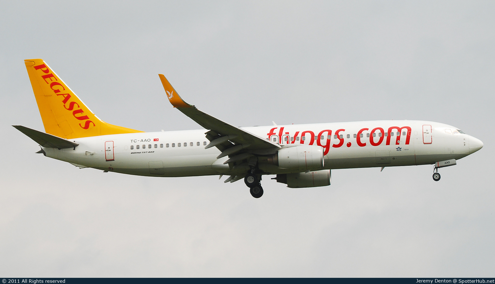 Photo of TC-AAO - Boeing 737-86N operated by Pegasus Airlines