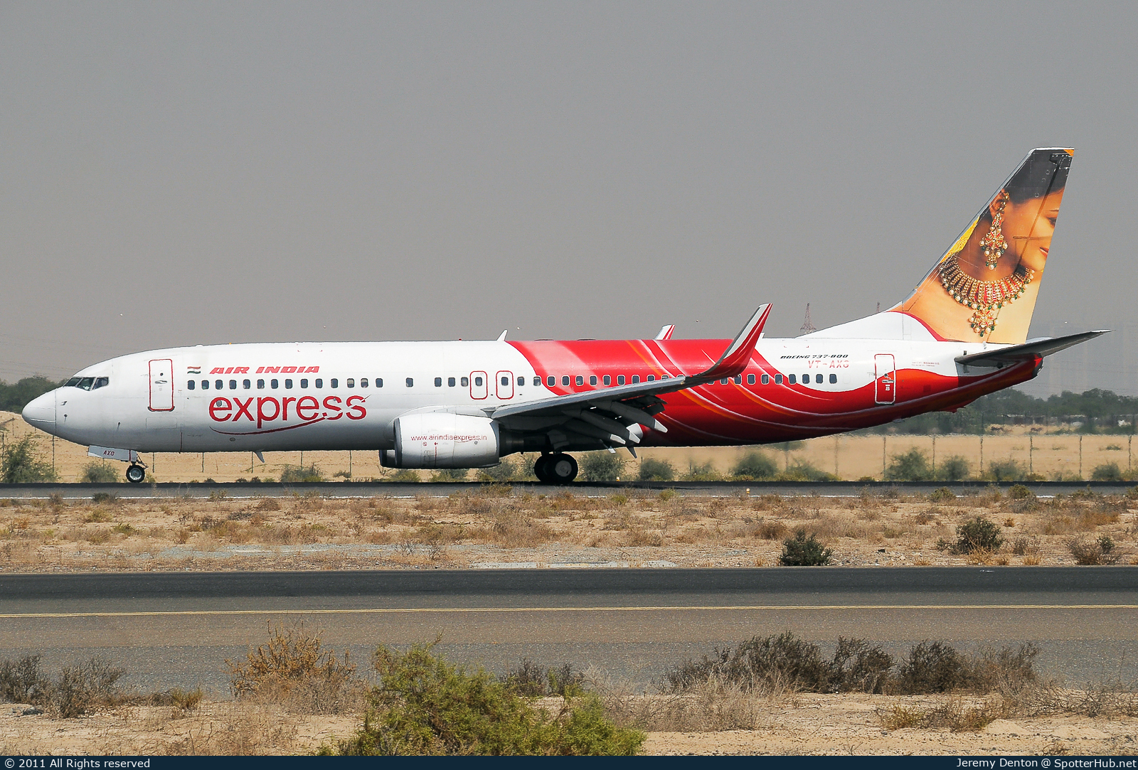 Photo of VT-AXG - Boeing 737-8Q8 operated by Air India Express