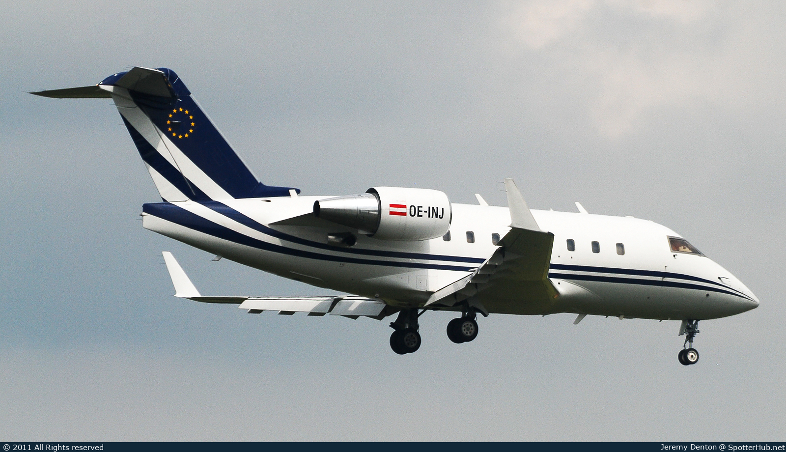 Photo of OE-INJ - Bombardier Challenger 604 operated by Amira Air