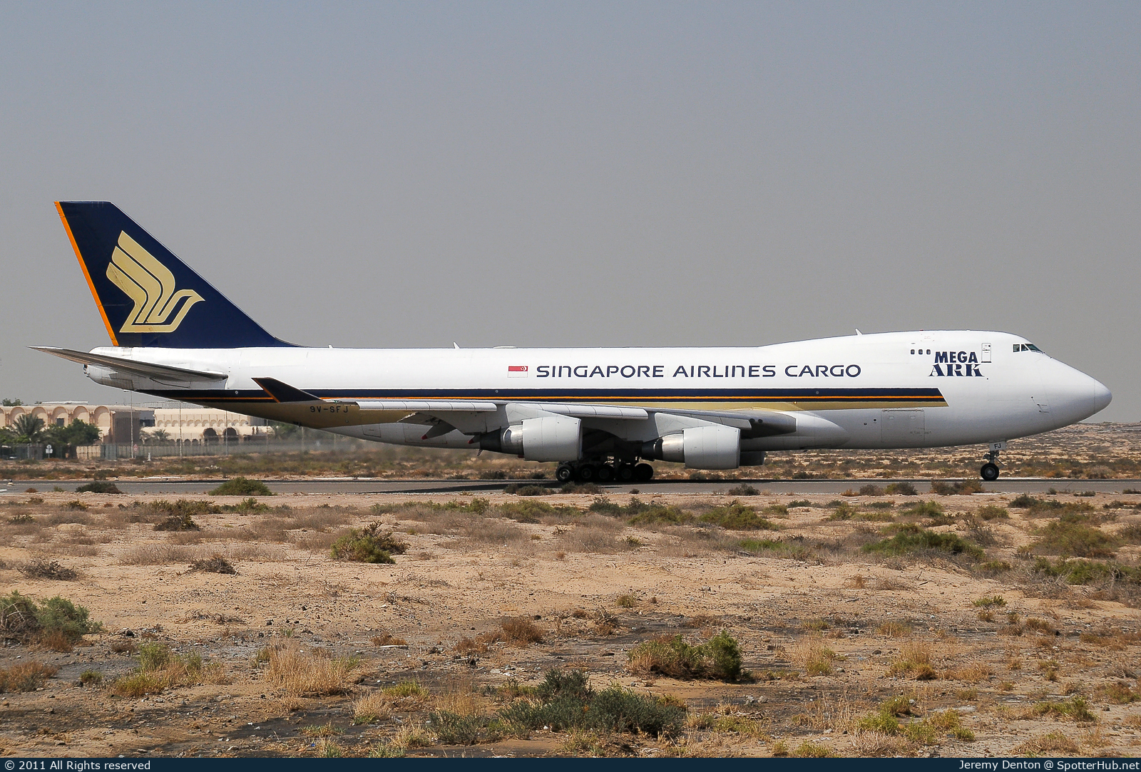 Photo of 9V-SFJ - Boeing 747-412F operated by Singapore Airlines Cargo