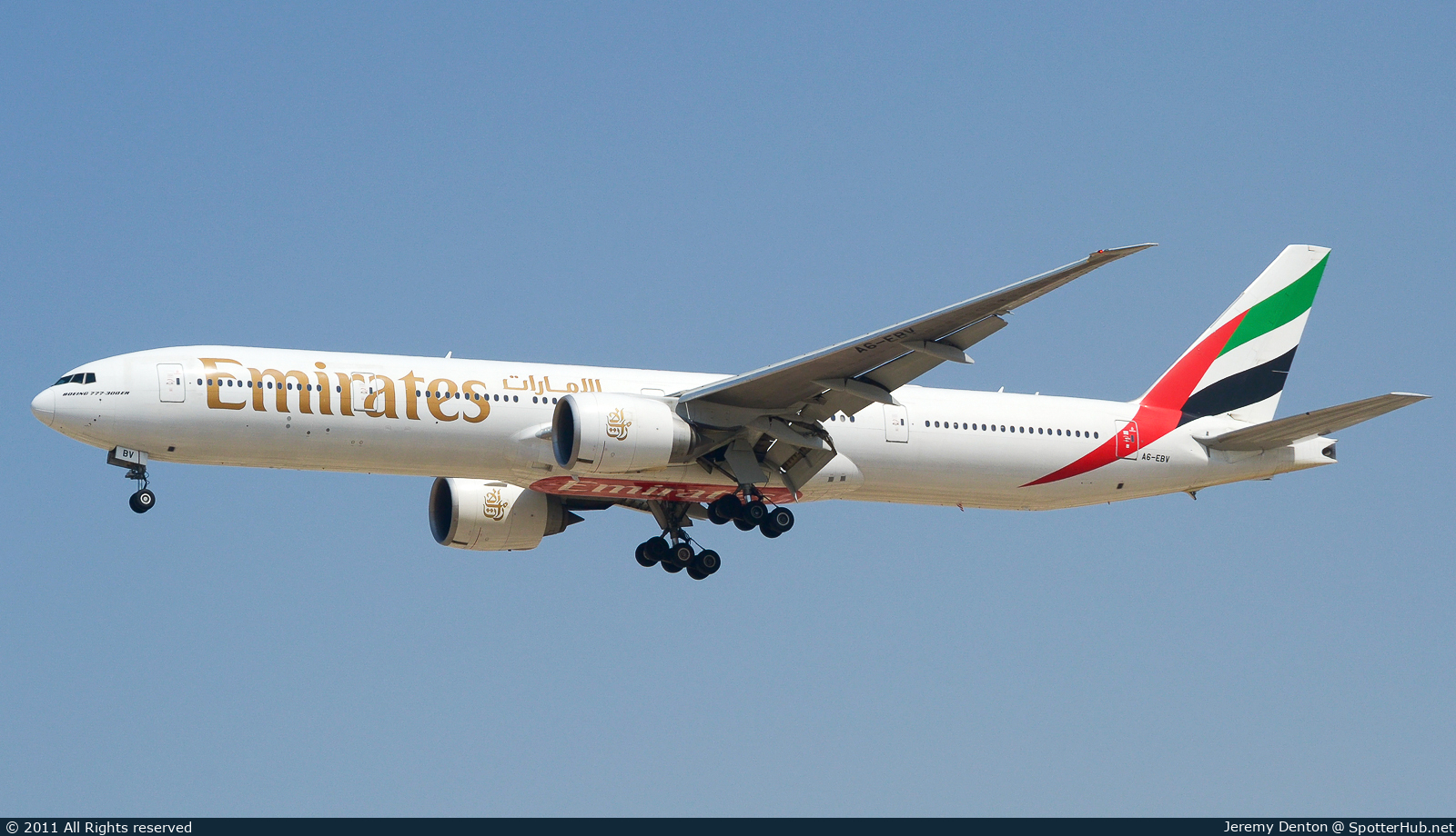 Photo of A6-EBV - Boeing 777-31H(ER) operated by Emirates