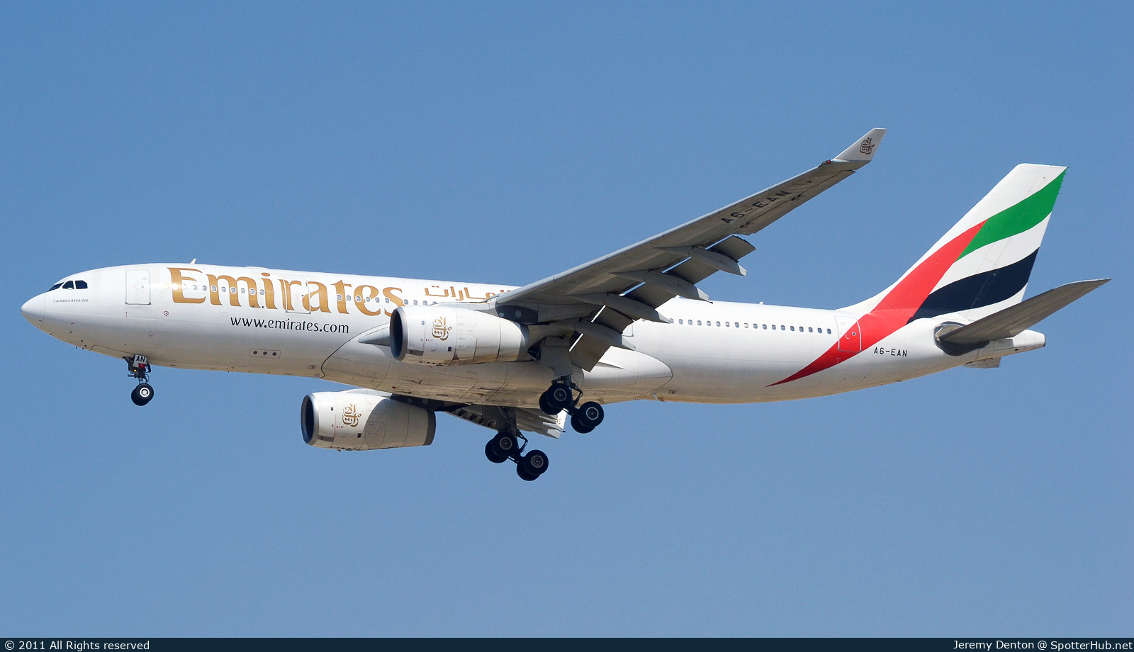 Photo of A6-EAN - Airbus A330-243 operated by Emirates