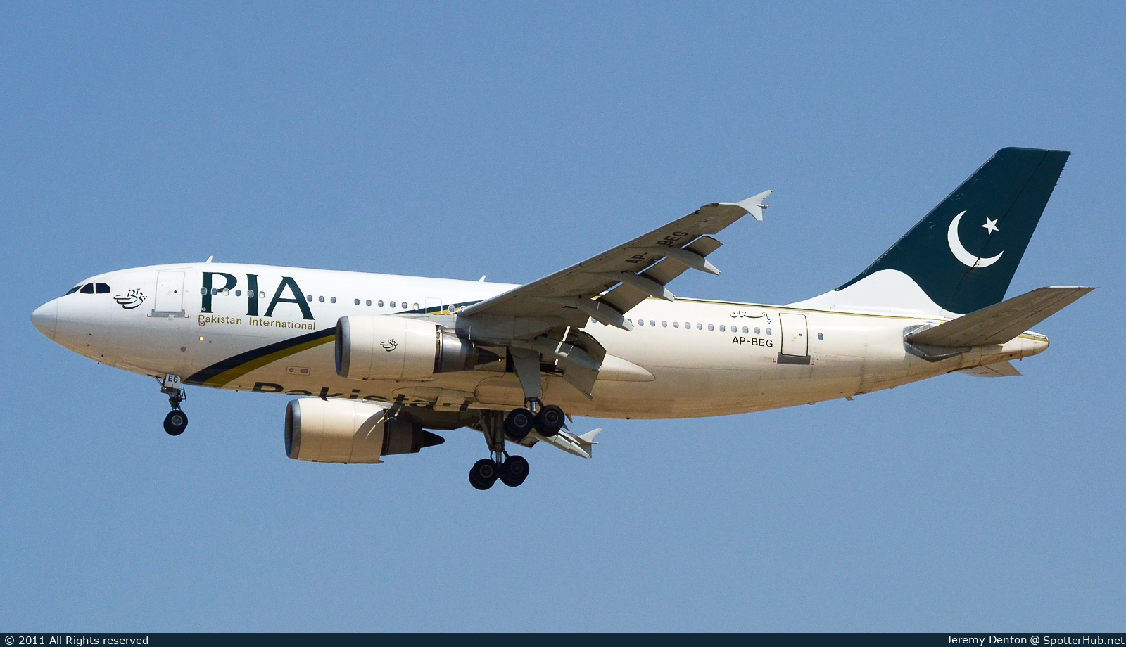Photo of AP-BEG - Airbus A310-308 operated by PIA Pakistan International Airlines