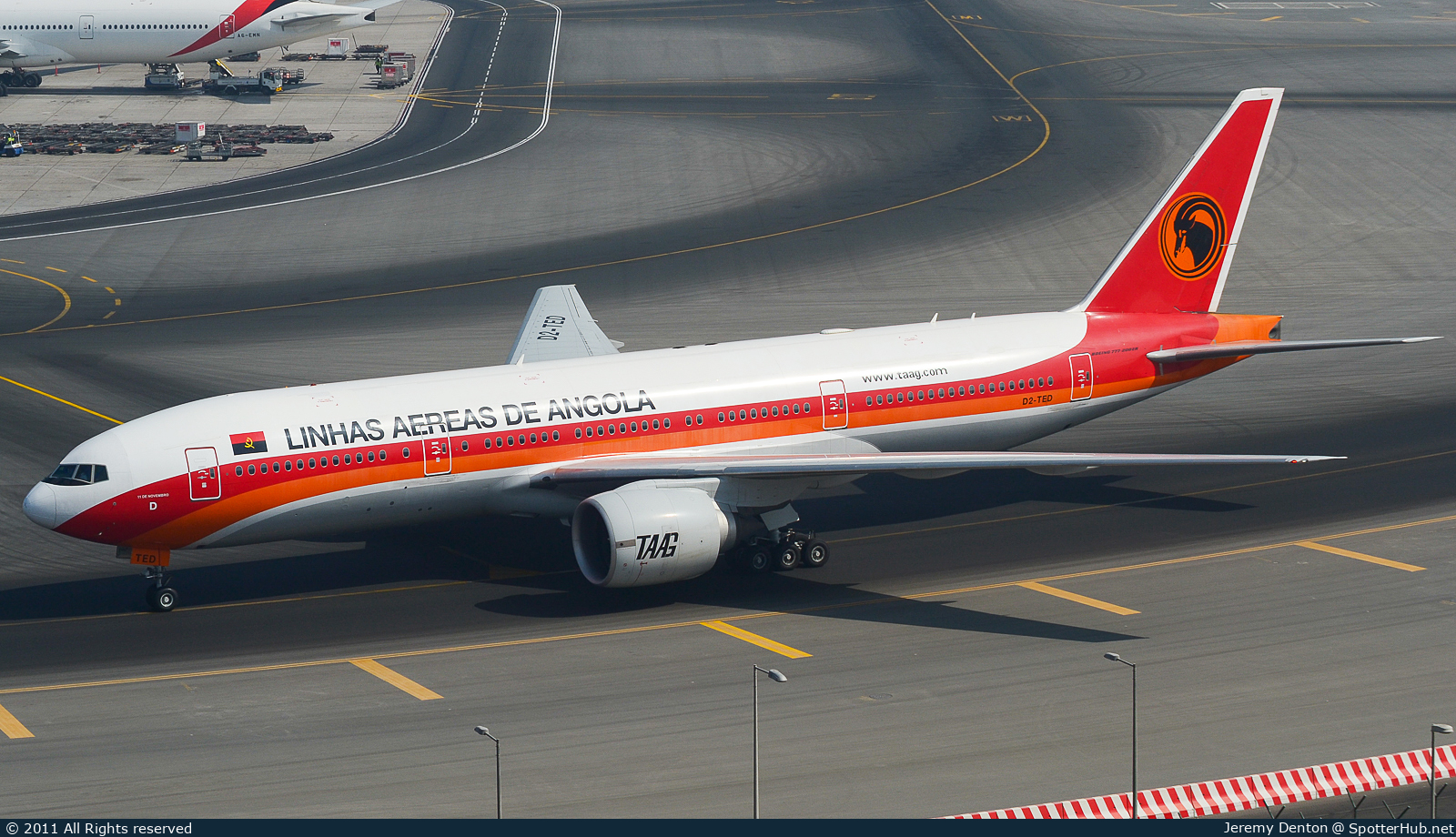 Photo of D2-TED - Boeing 777-2M2(ER) operated by TAAG Angola Airlines