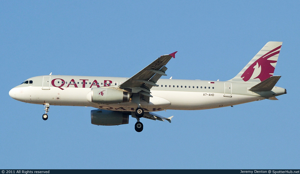 Photo of A7-AHD - Airbus A320-232 operated by Qatar Airways