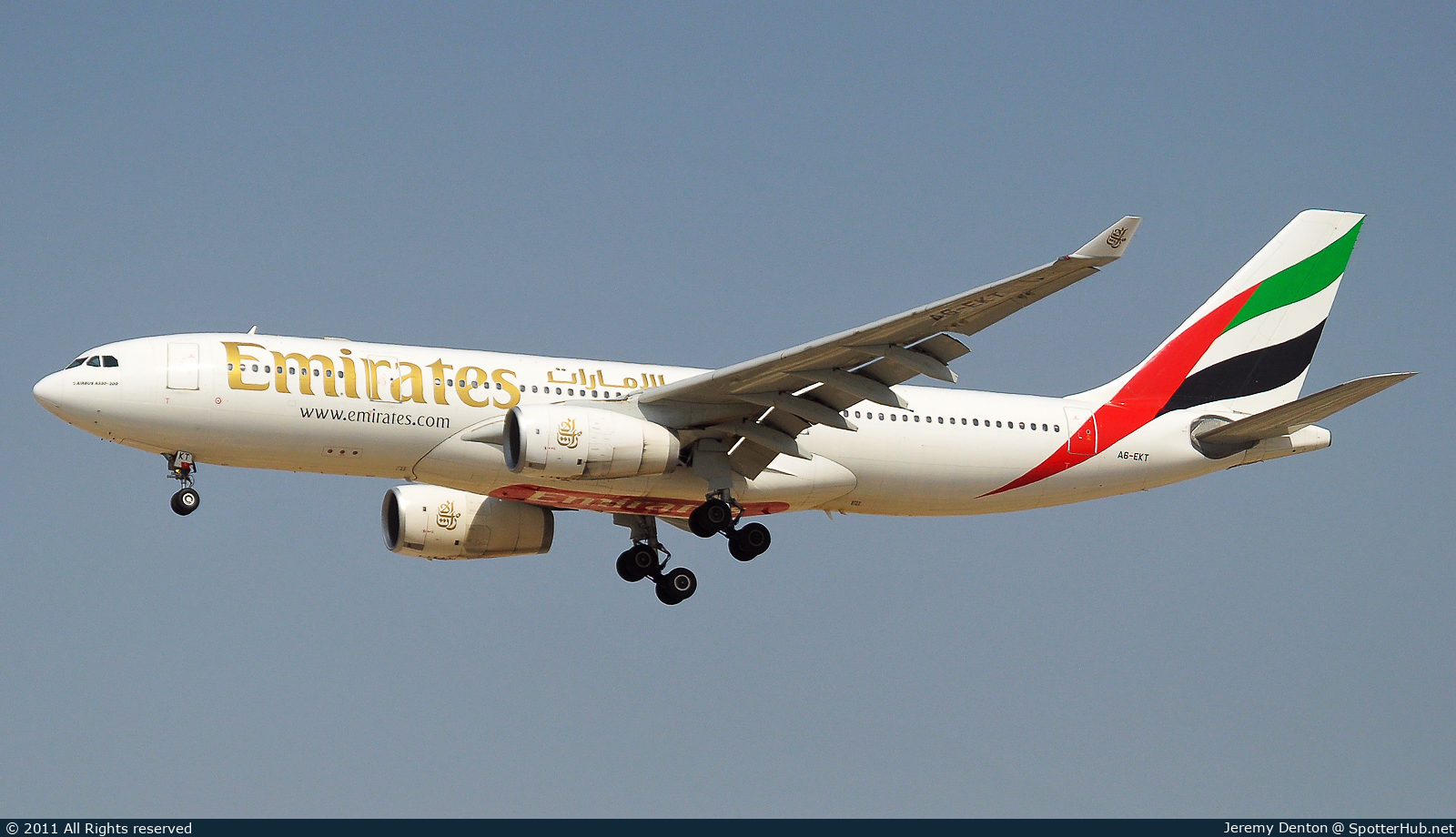 Photo of A6-EKT - Airbus A330-243 operated by Emirates