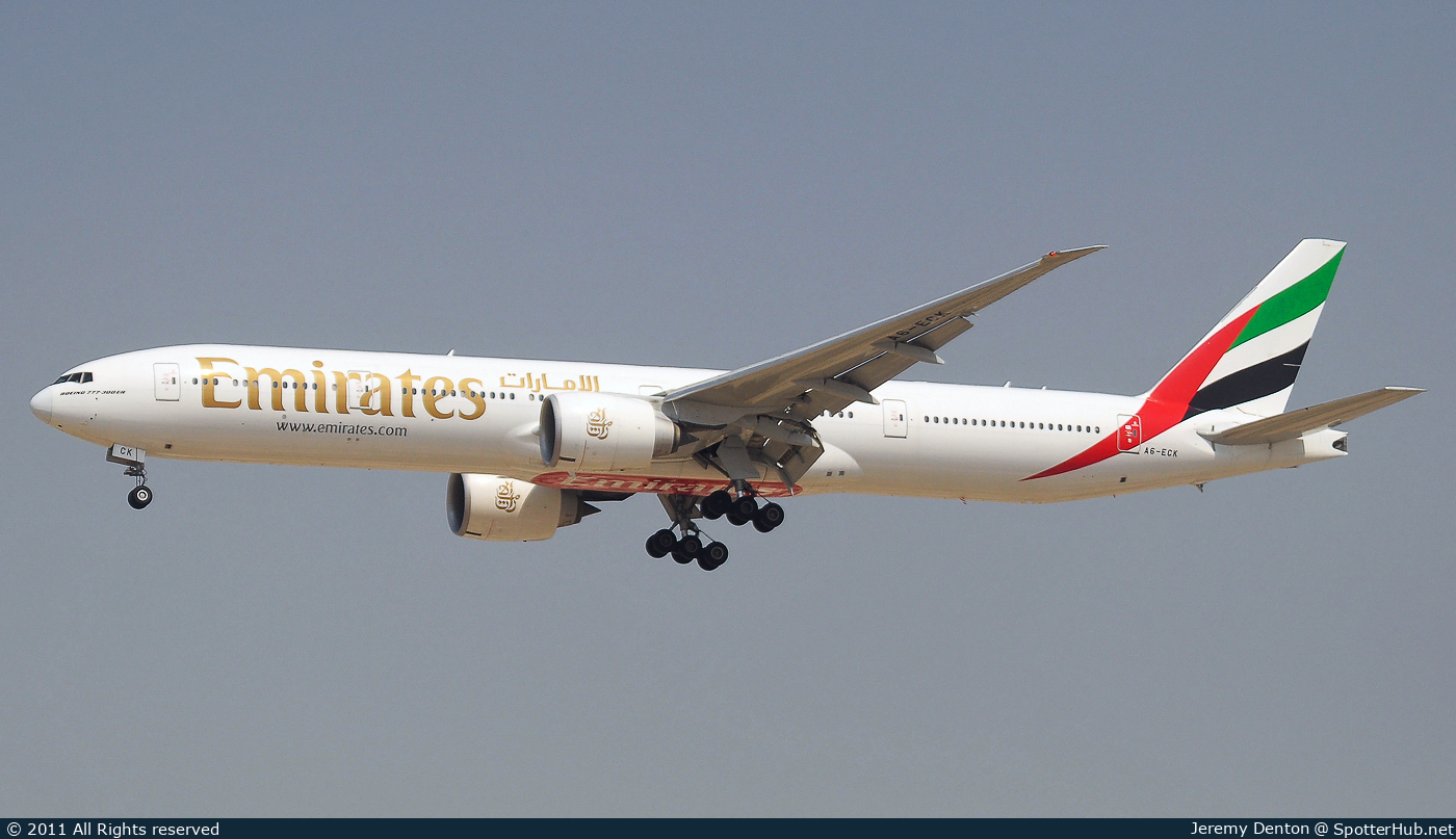 Photo of A6-ECK - Boeing 777-31H(ER) operated by Emirates